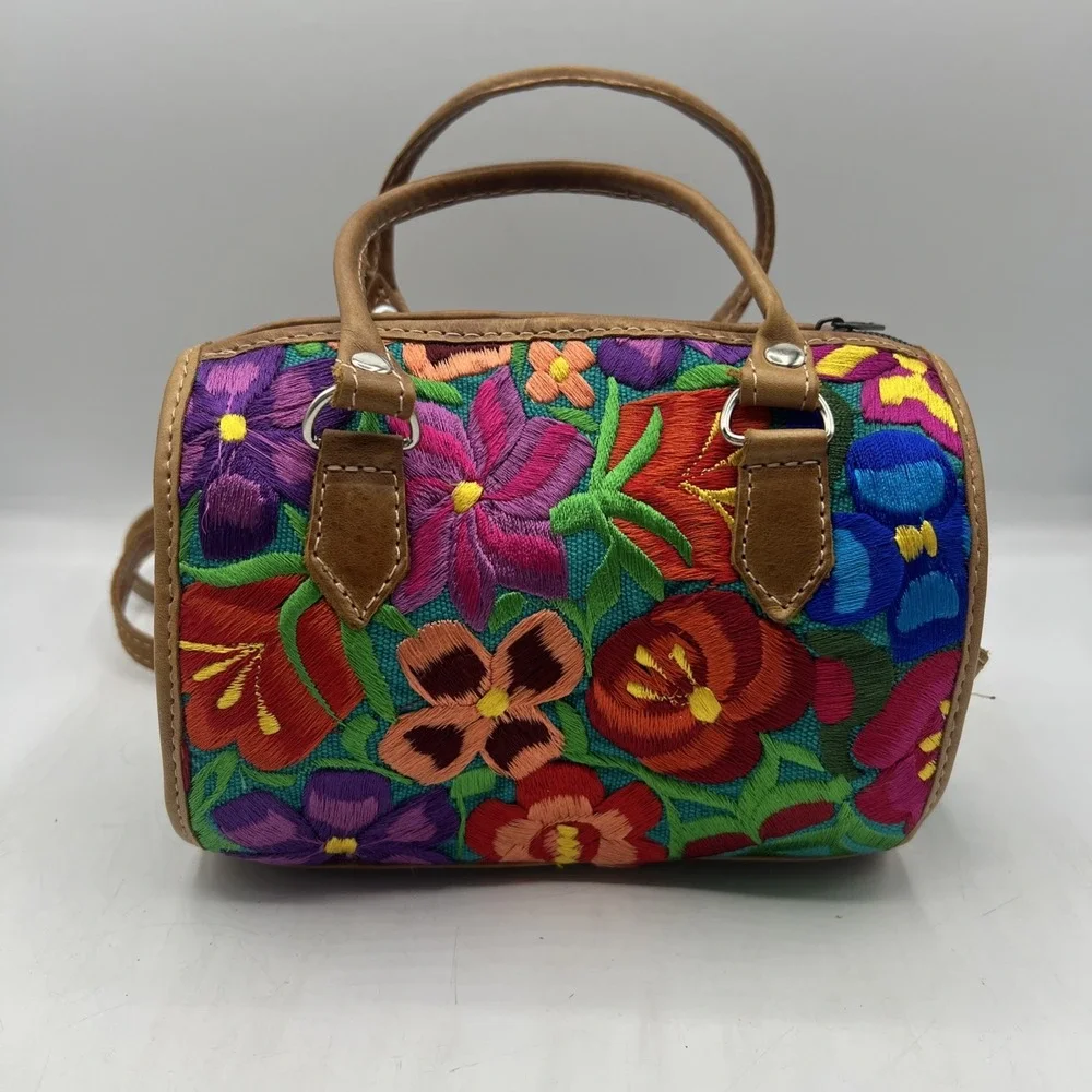 Handmade Embroidered Floral Guatemala Leather Purse Handbag‎